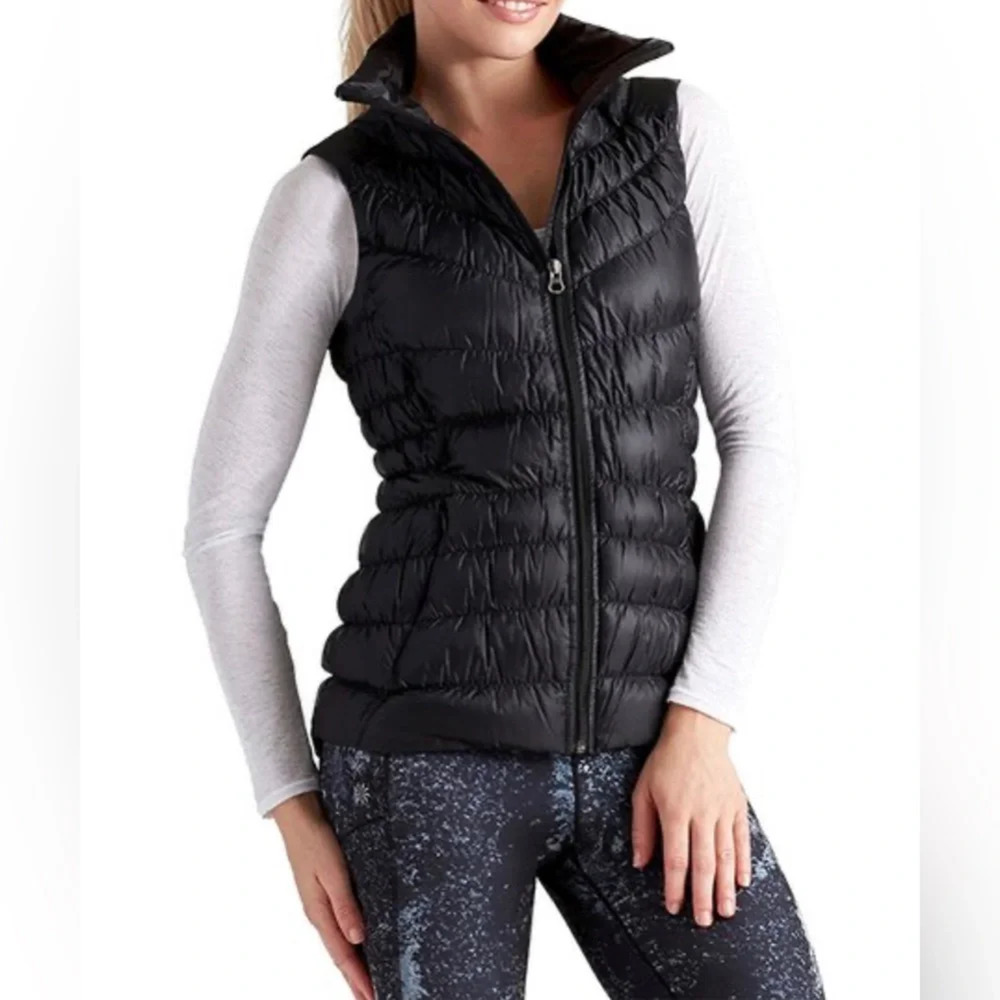 Athleta Downlicious Vest Womens Full Zip Jacket XS Gray Sleeveless Pockets NWOT